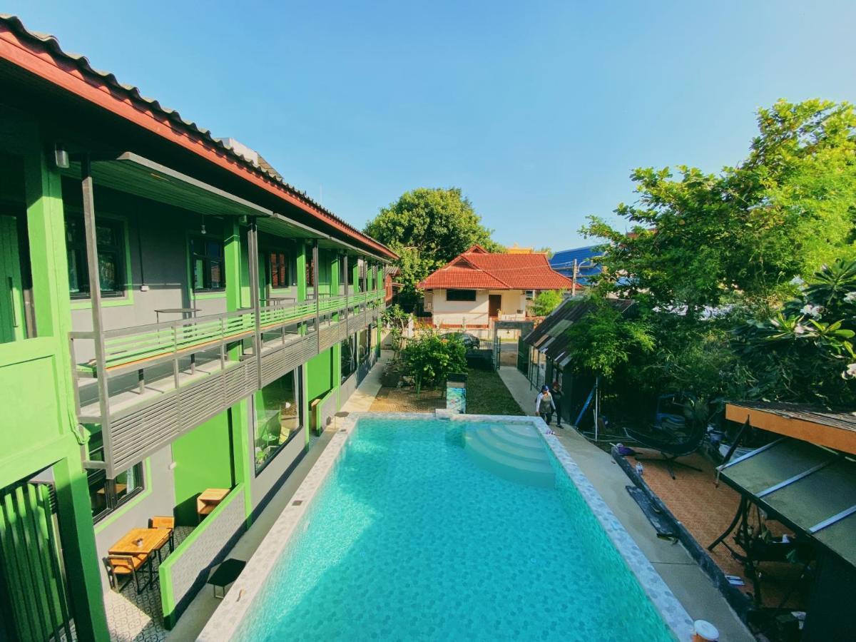 Chiangmai Moli Inn (Adults Only) Chiang Mai Exterior foto