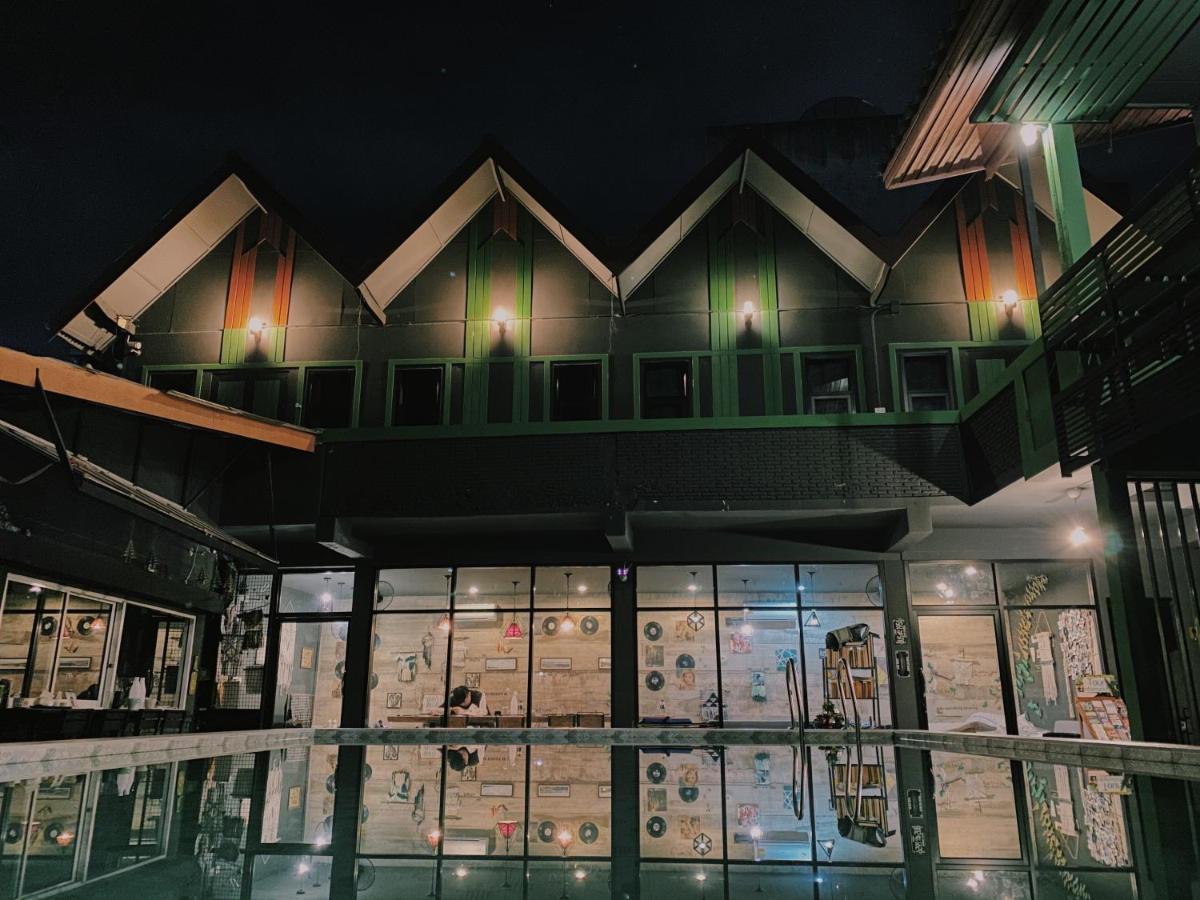 Chiangmai Moli Inn (Adults Only) Chiang Mai Exterior foto